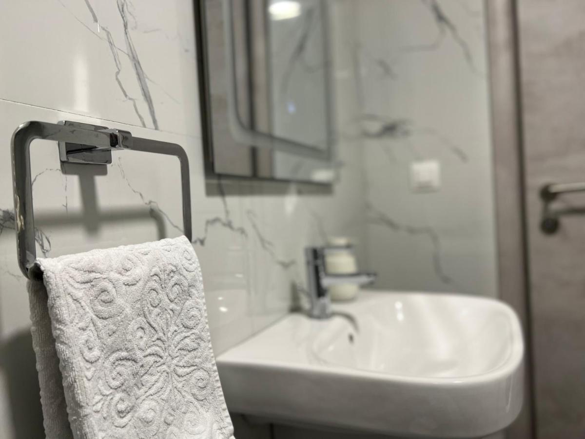 Maria'S Elite Luxury Apartment Üsküp Dış mekan fotoğraf